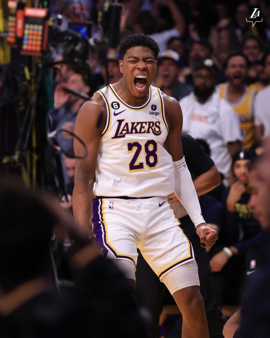 阶段性的 阶段性的